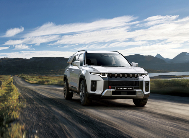 더 뉴 토레스. KGM 제공